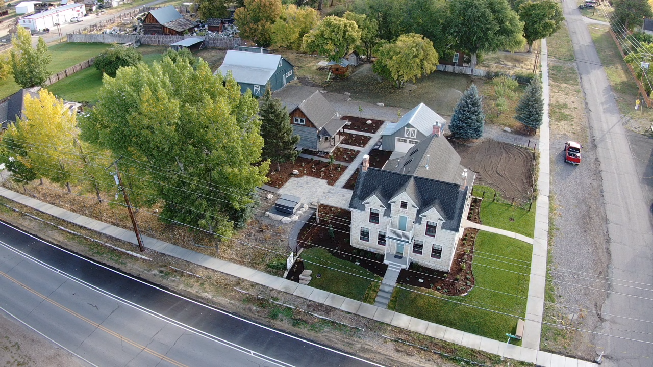 Beautiful Garden Water Feature and Fountain